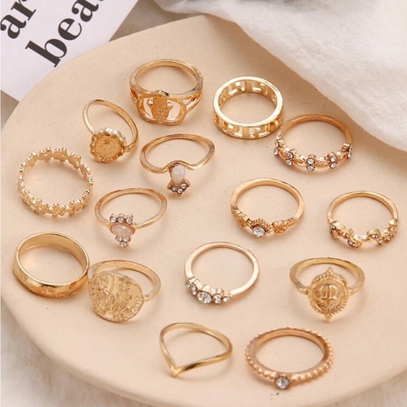 15pcs Vintage Ring Set, Including Cross, Floral, Palm Pattern Rings - Picture 3 of 3